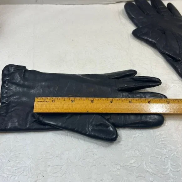 VTG Real Fur Lined Soft Leather Gloves Black Size: Sm-Med